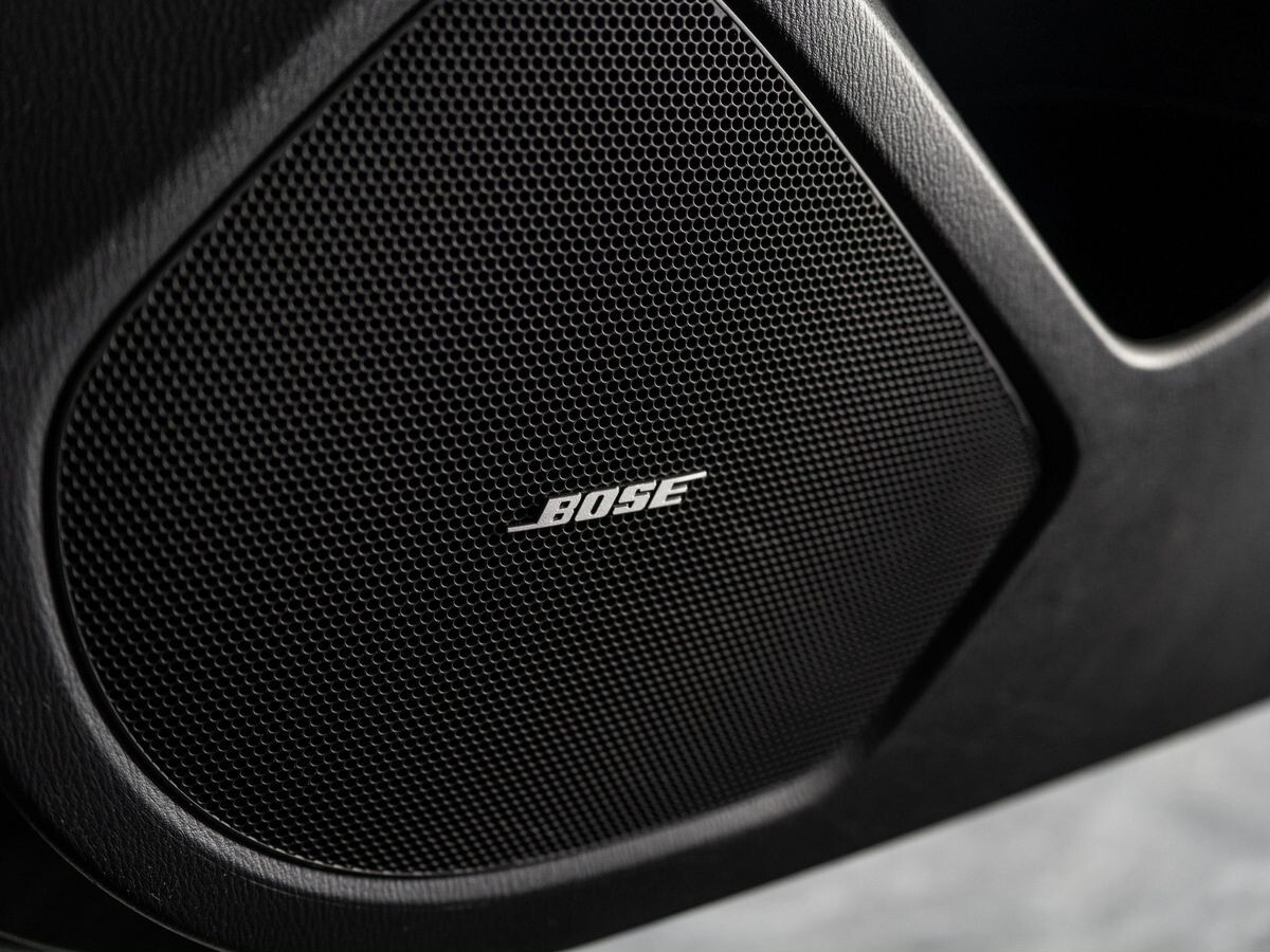 Mazda Axela 2015 - фото автомобиля