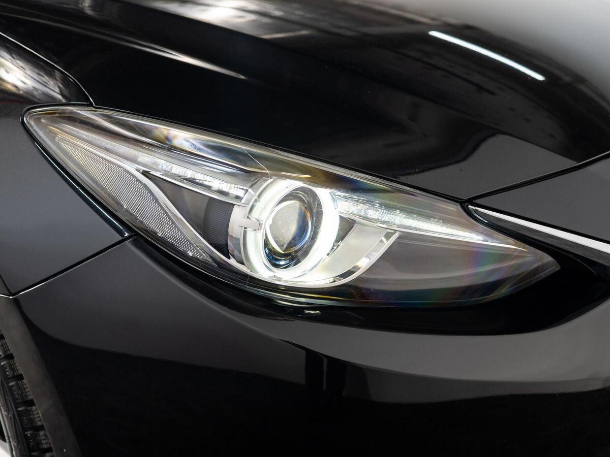 Mazda Axela 2015 - фото автомобиля