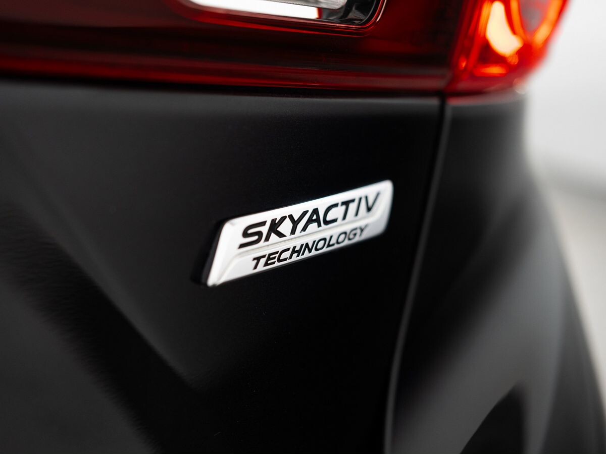 Mazda Axela 2015 - фото автомобиля