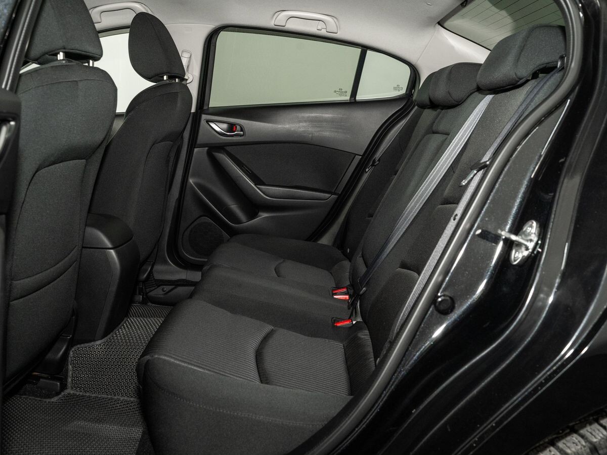 Mazda Axela 2015 - фото автомобиля