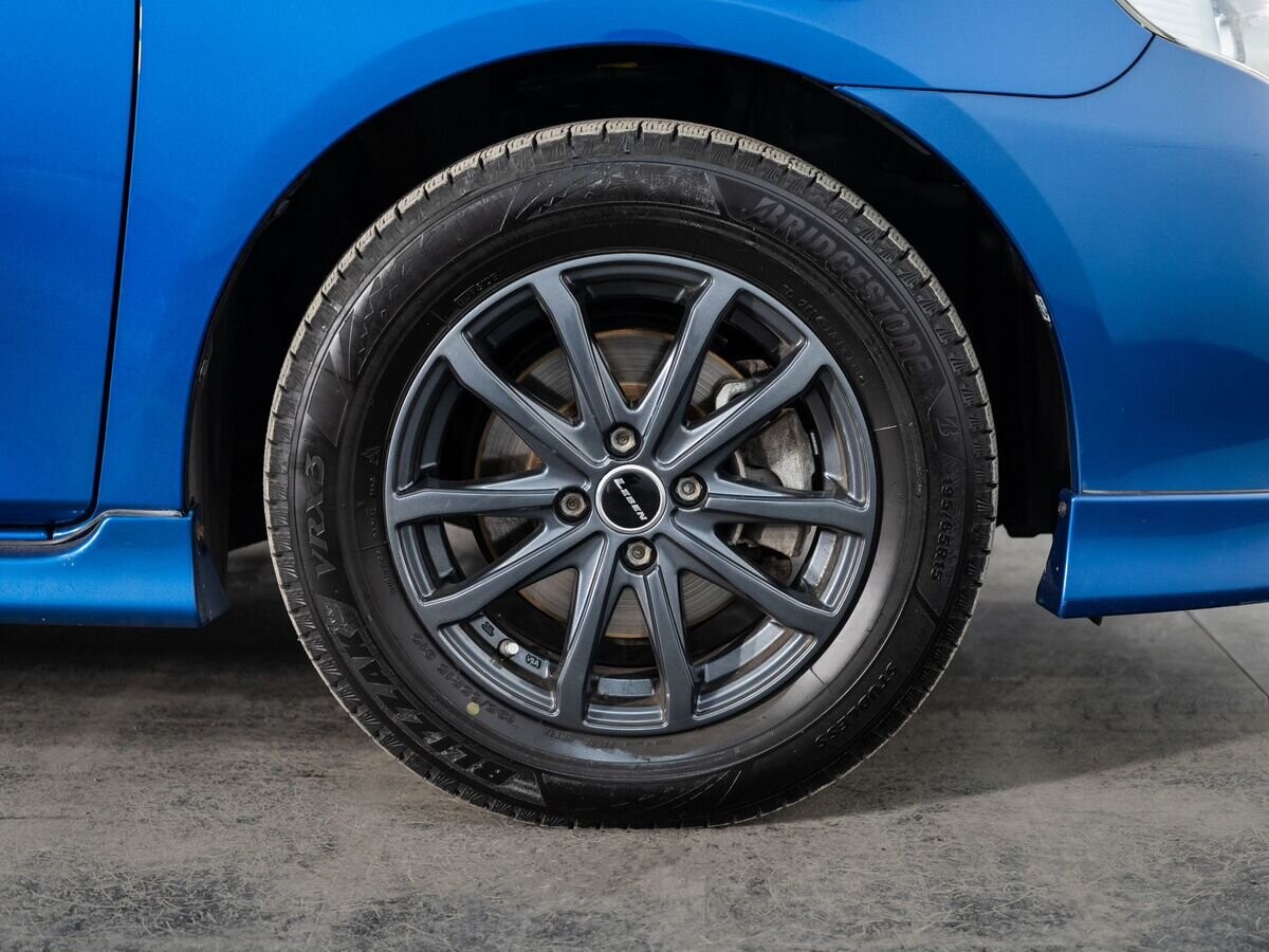 Toyota Corolla 2010 - фото автомобиля