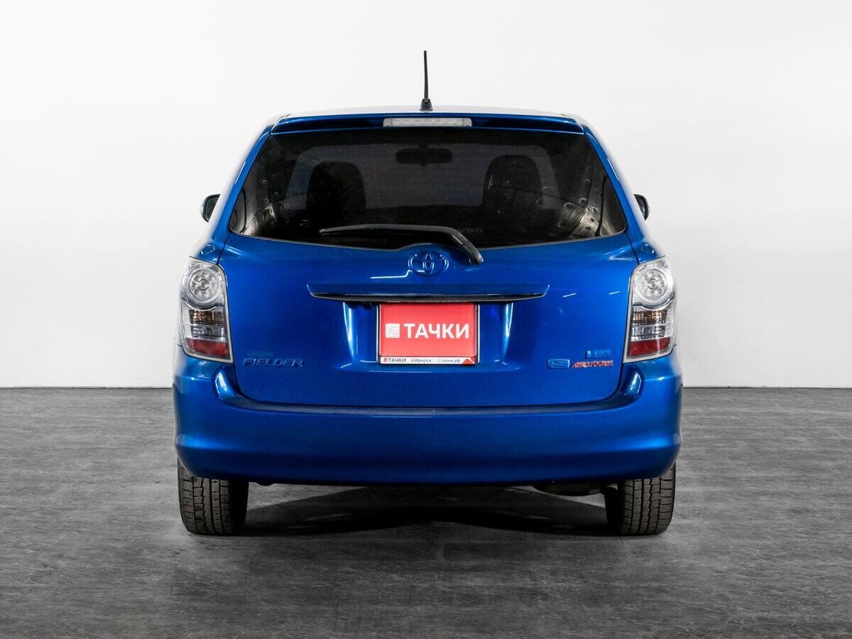 Toyota Corolla 2010 - фото автомобиля