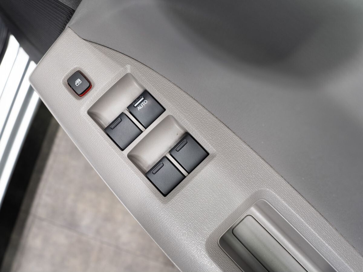 Honda Freed 2010 - фото автомобиля