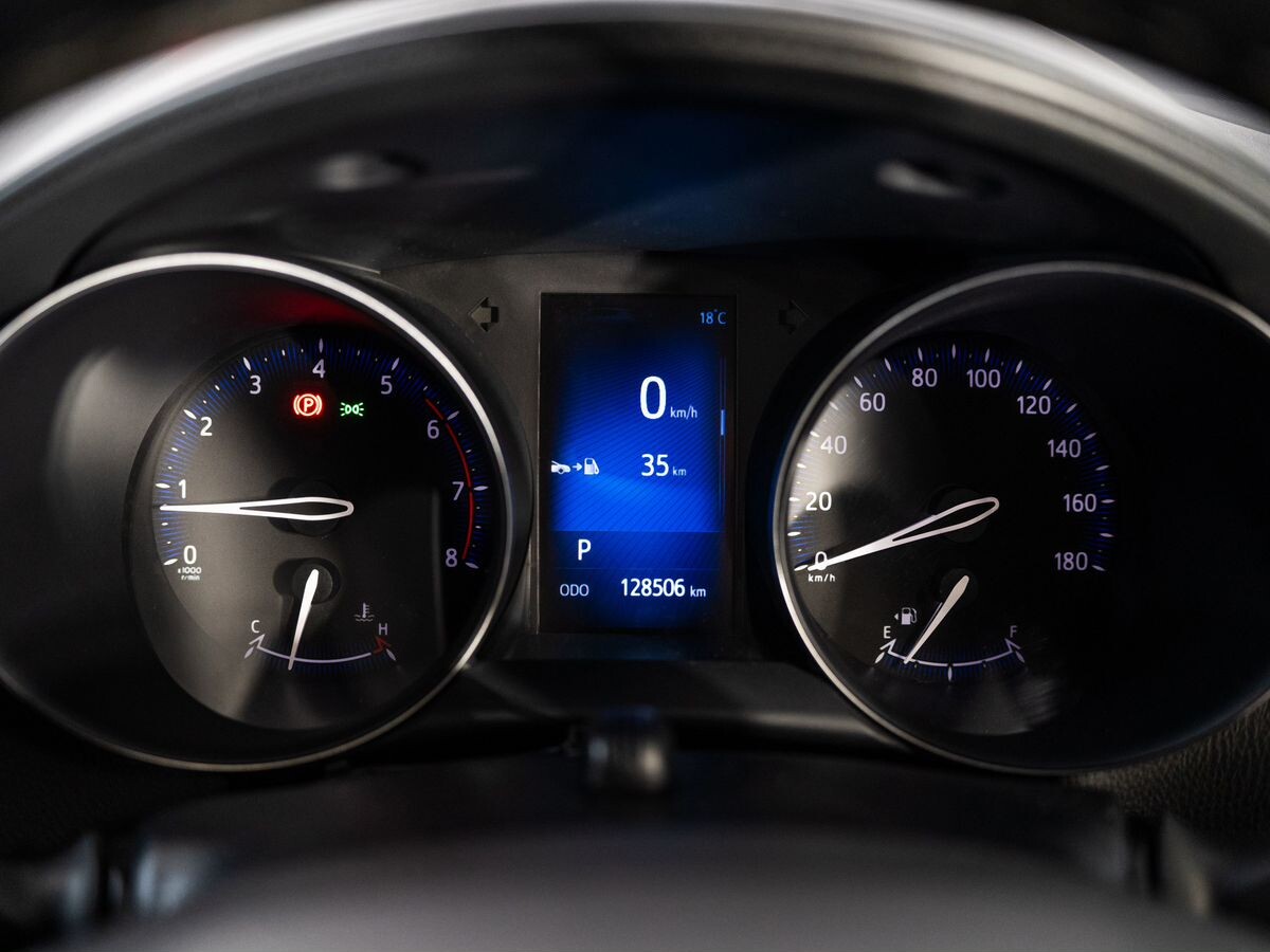 Toyota C-HR 2018 - фото автомобиля