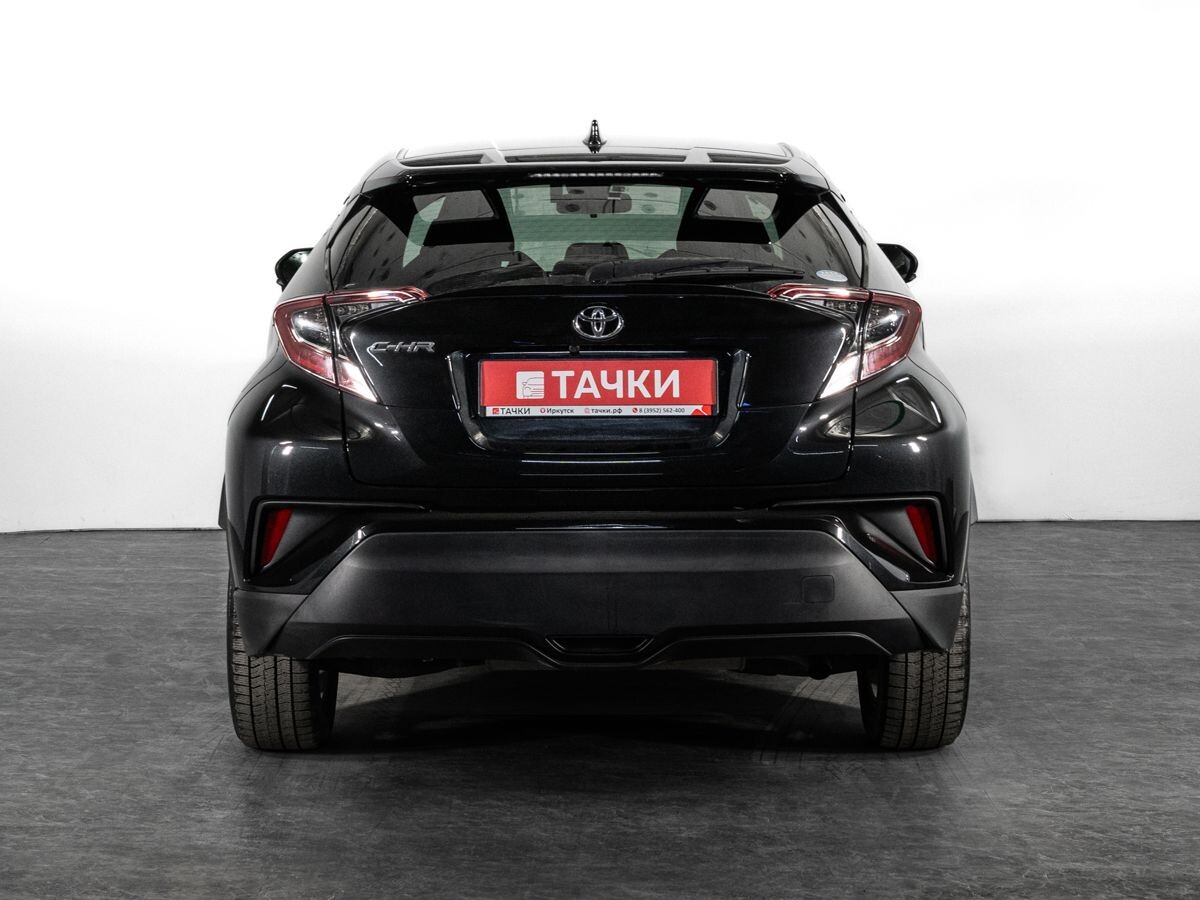 Toyota C-HR 2018 - фото автомобиля