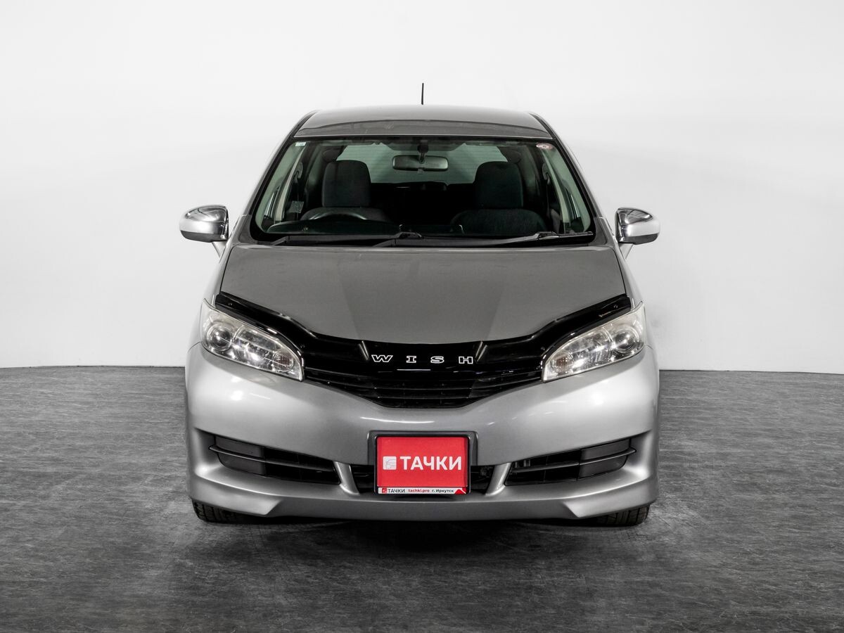 Toyota Wish 2009 - фото автомобиля