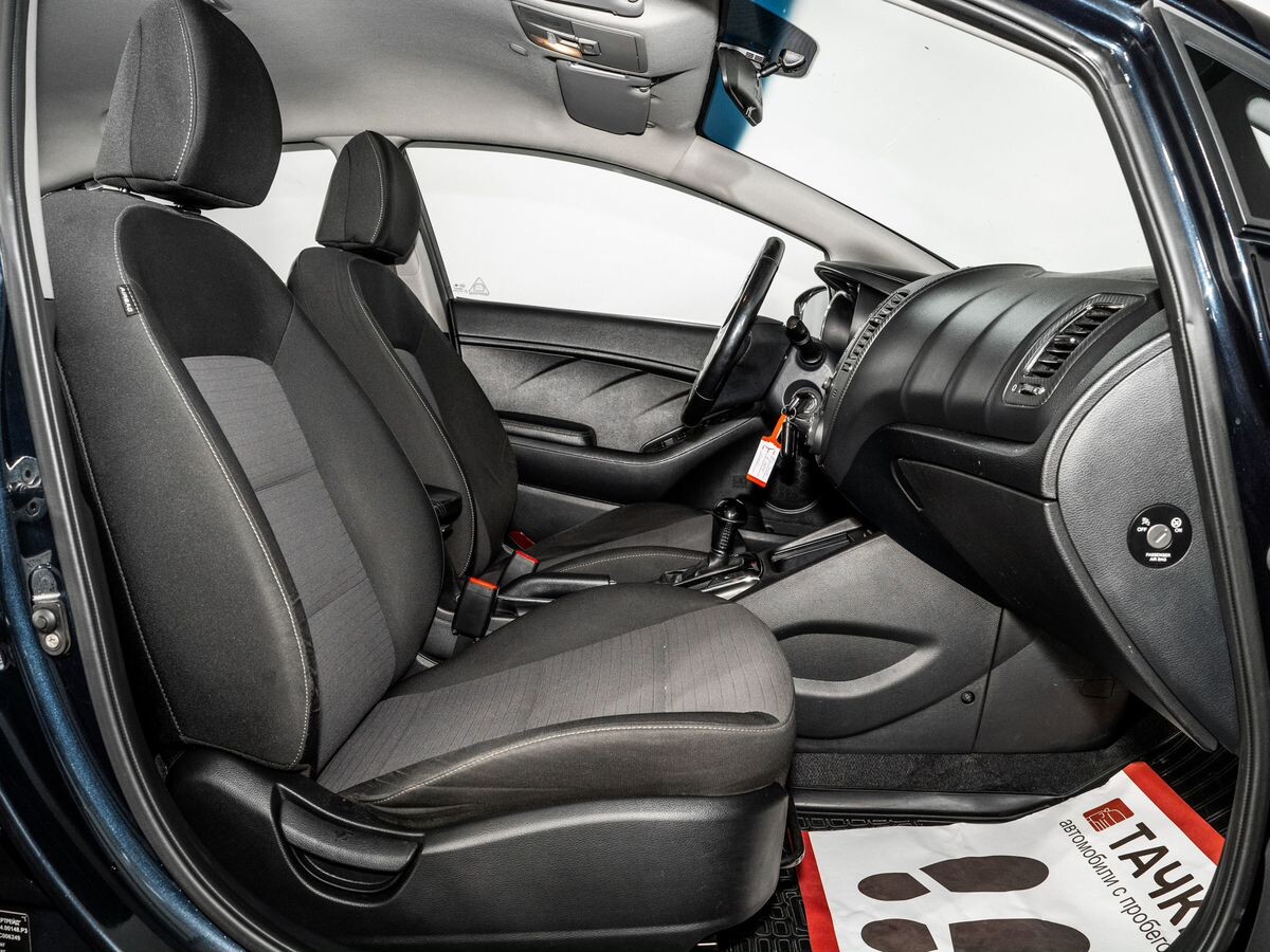 Kia Cerato 2018 - фото автомобиля