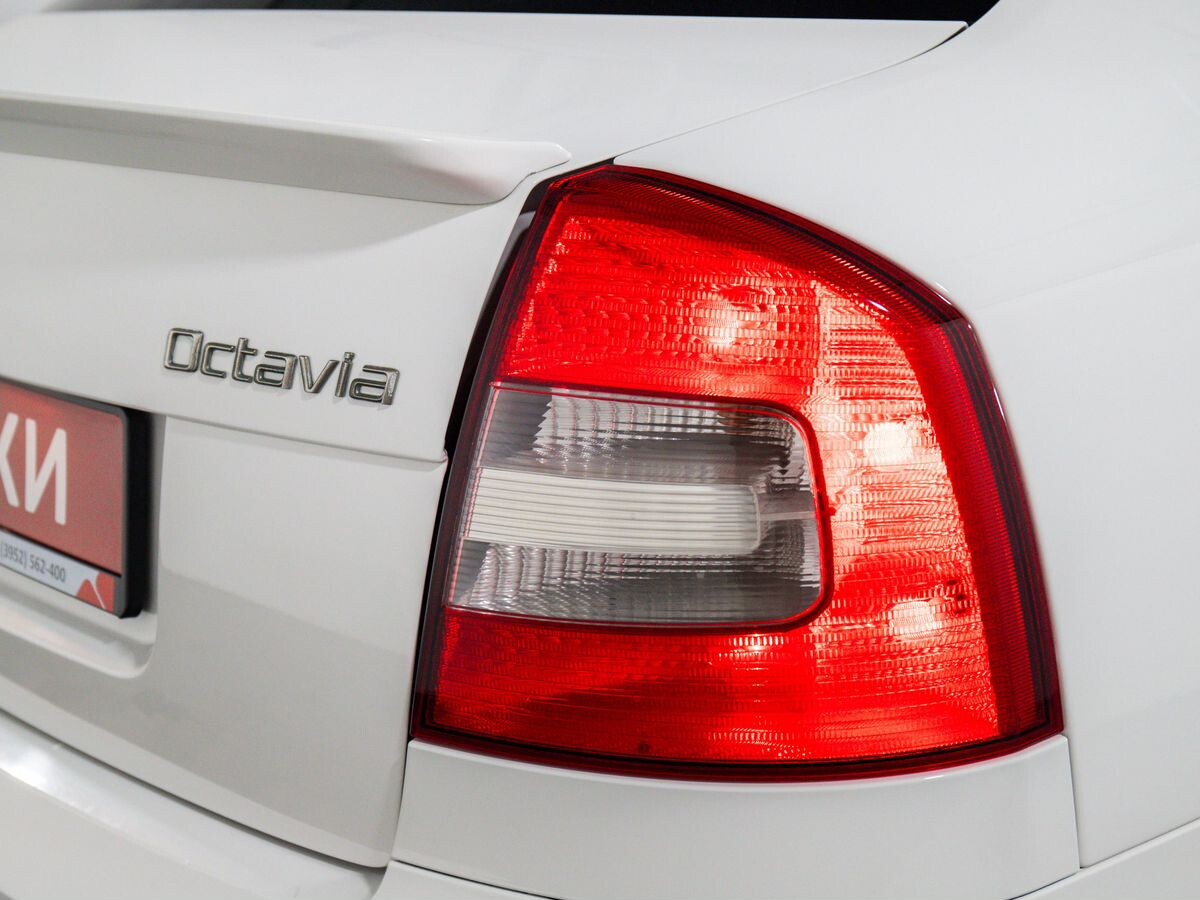 Skoda Octavia 2012 - фото автомобиля