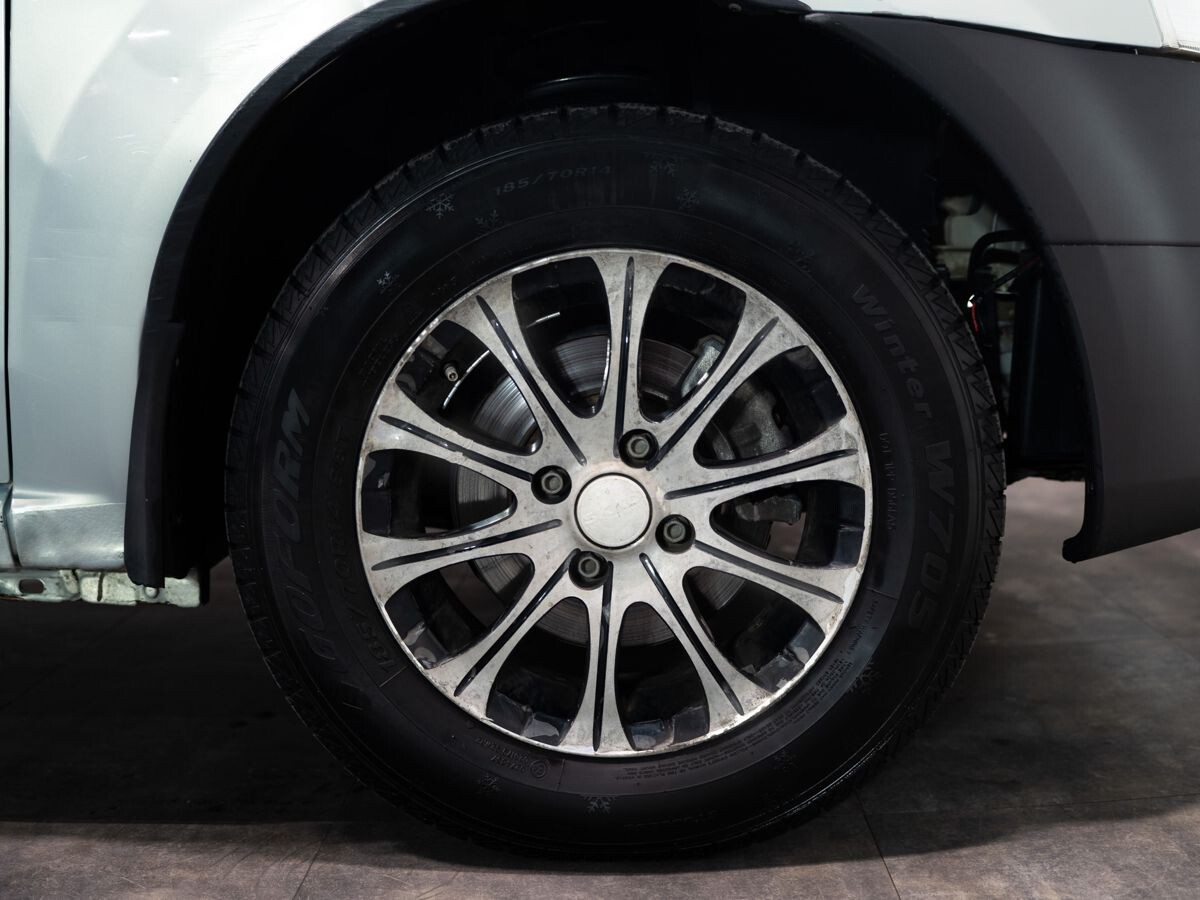 Renault Logan 2008 - фото автомобиля