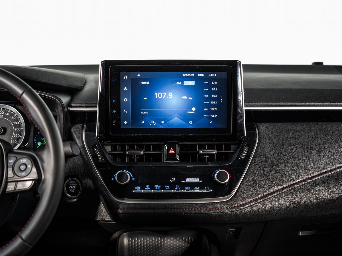 Toyota Corolla 2022 - фото автомобиля