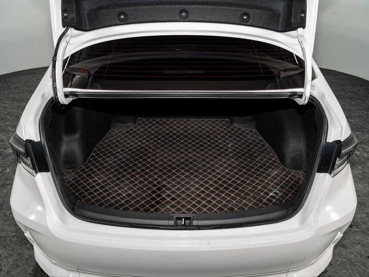 Toyota Corolla 2022 - фото автомобиля