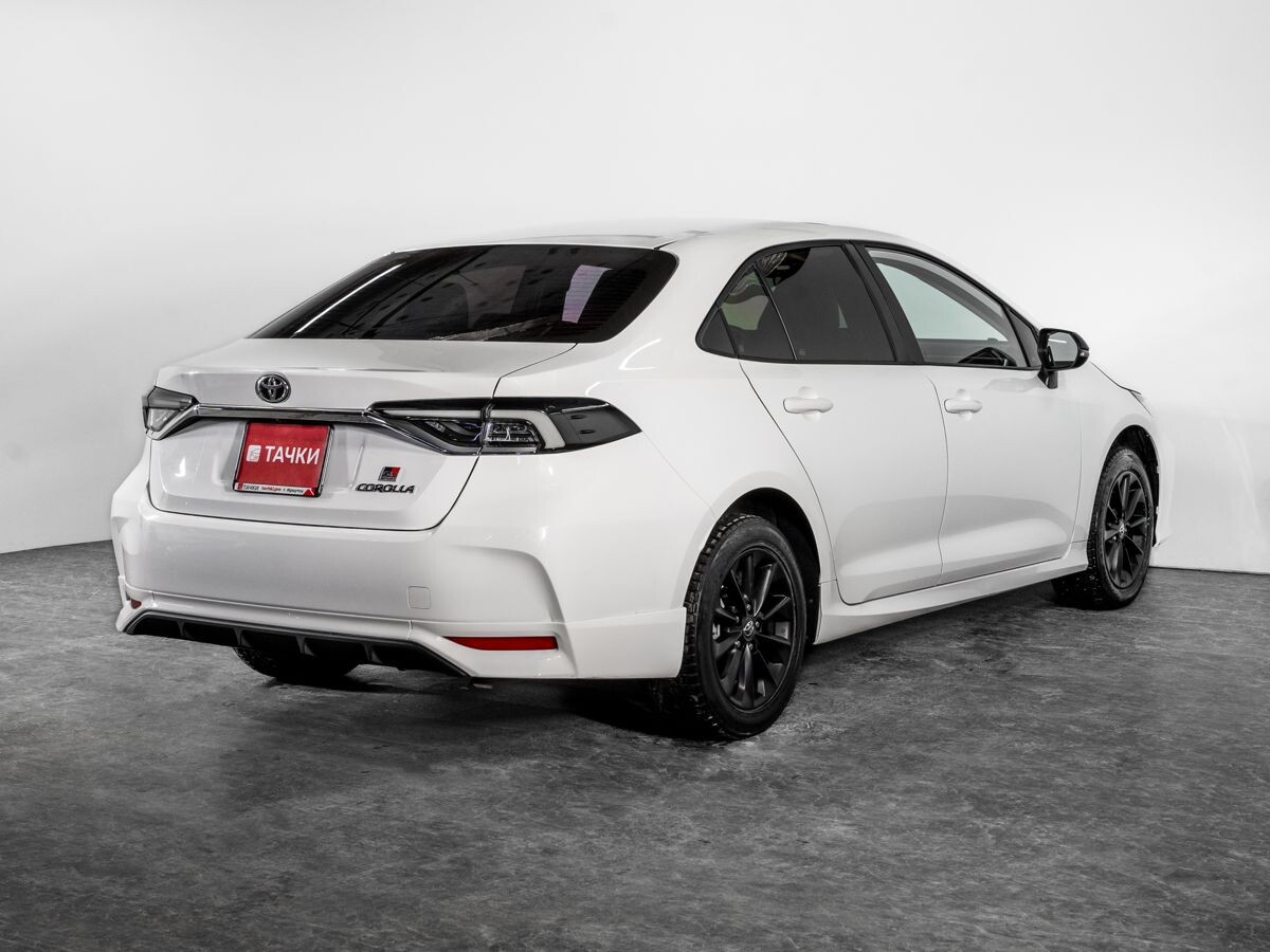 Toyota Corolla 2022 - фото автомобиля