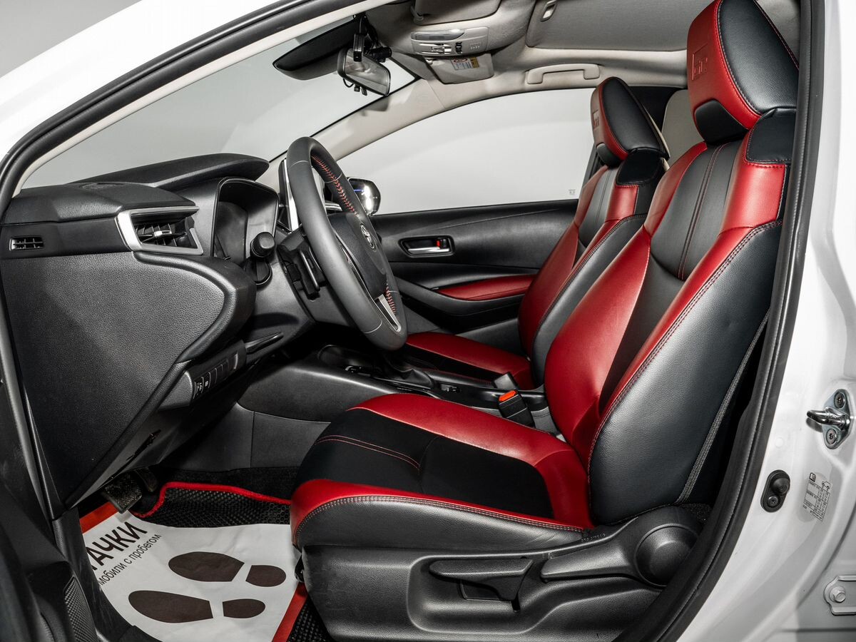 Toyota Corolla 2022 - фото автомобиля