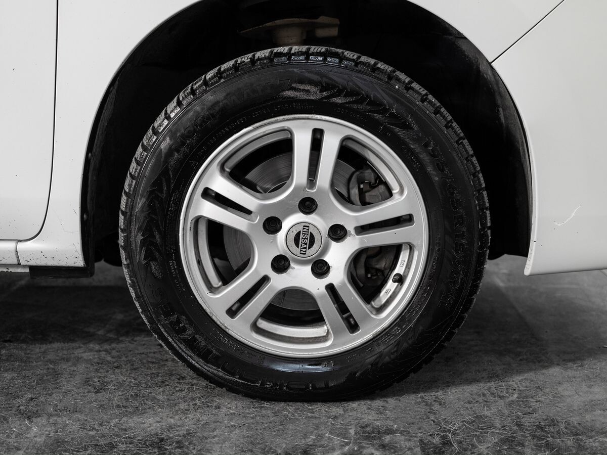 Suzuki Landy 2012 - фото автомобиля