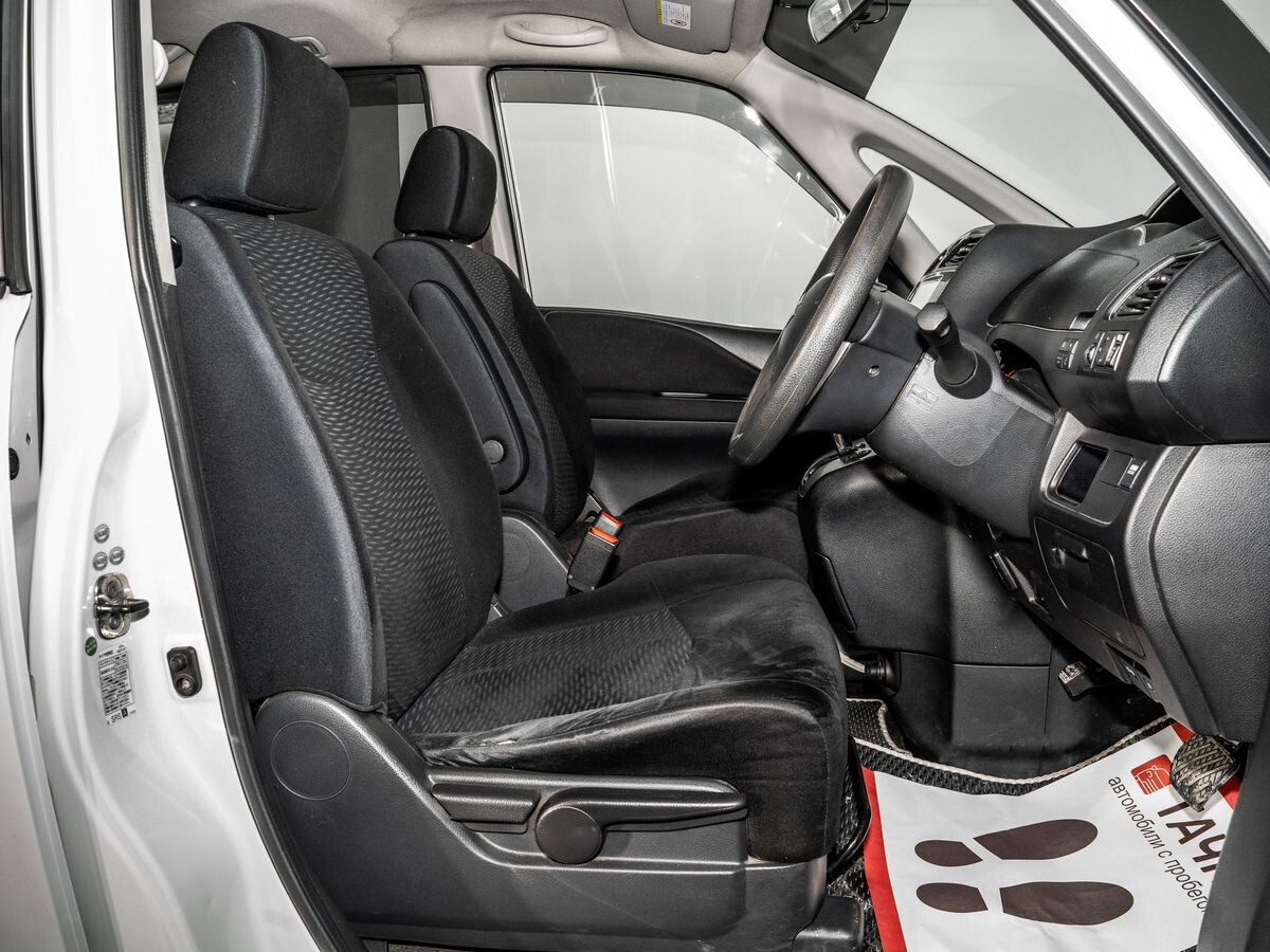 Suzuki Landy 2012 - фото автомобиля