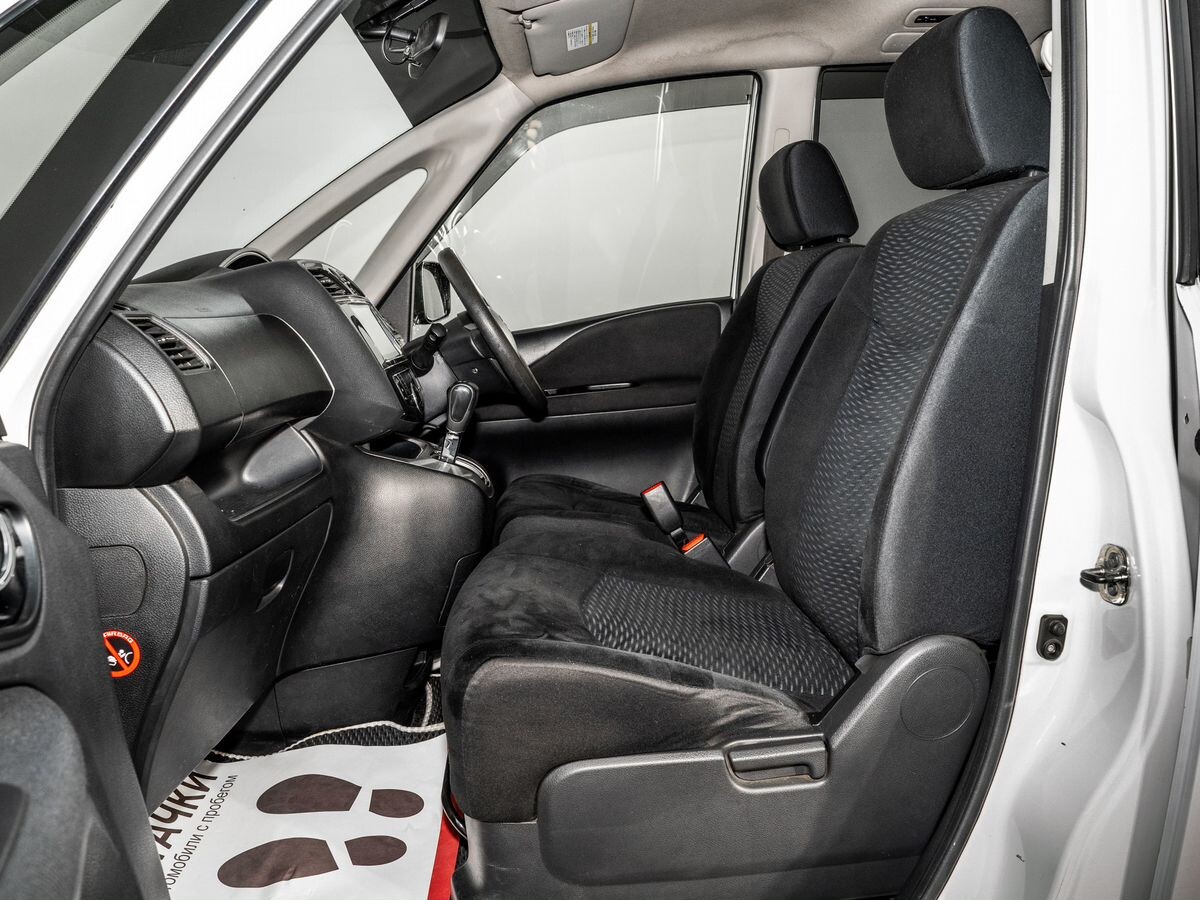 Suzuki Landy 2012 - фото автомобиля