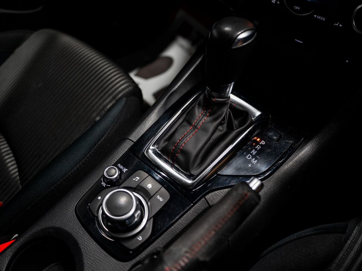 Mazda Axela 2014 - фото автомобиля