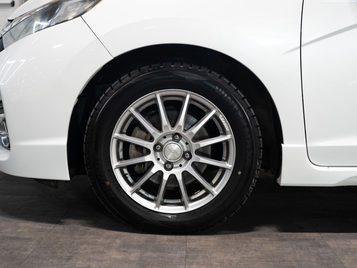 Honda Shuttle 2015 - фото автомобиля