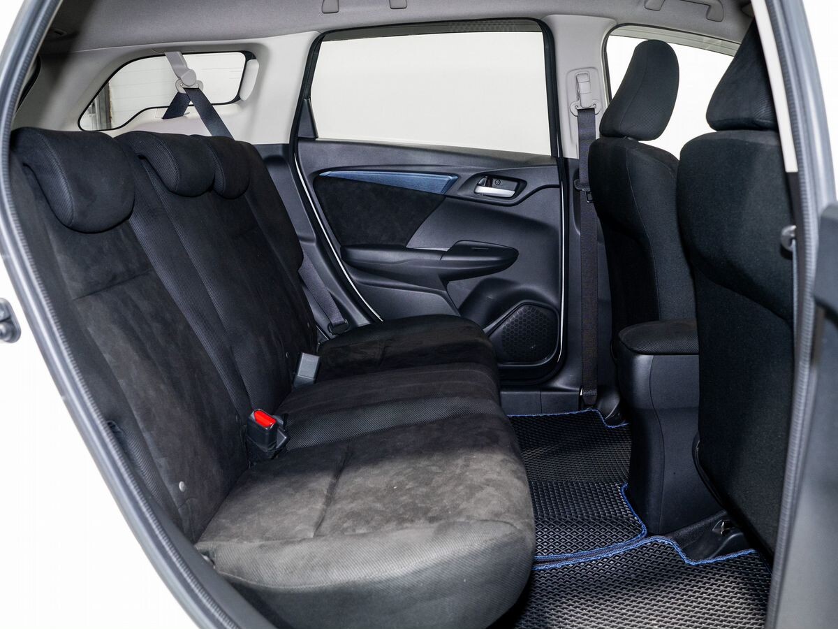 Honda Shuttle 2015 - фото автомобиля