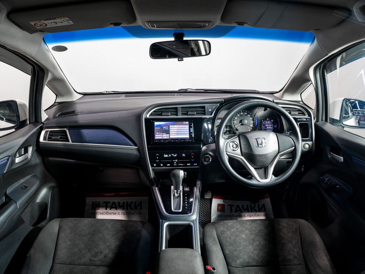 Honda Shuttle 2015 - фото автомобиля