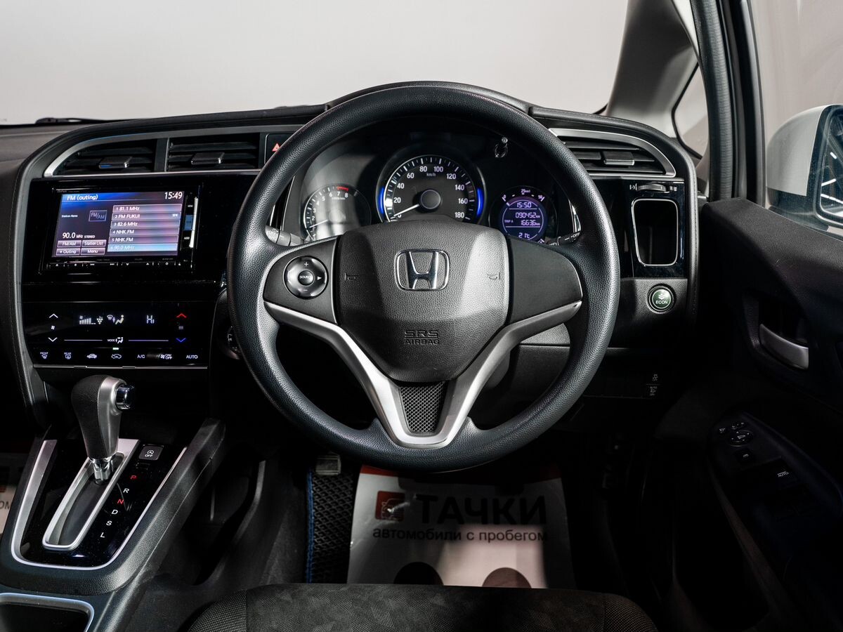 Honda Shuttle 2015 - фото автомобиля