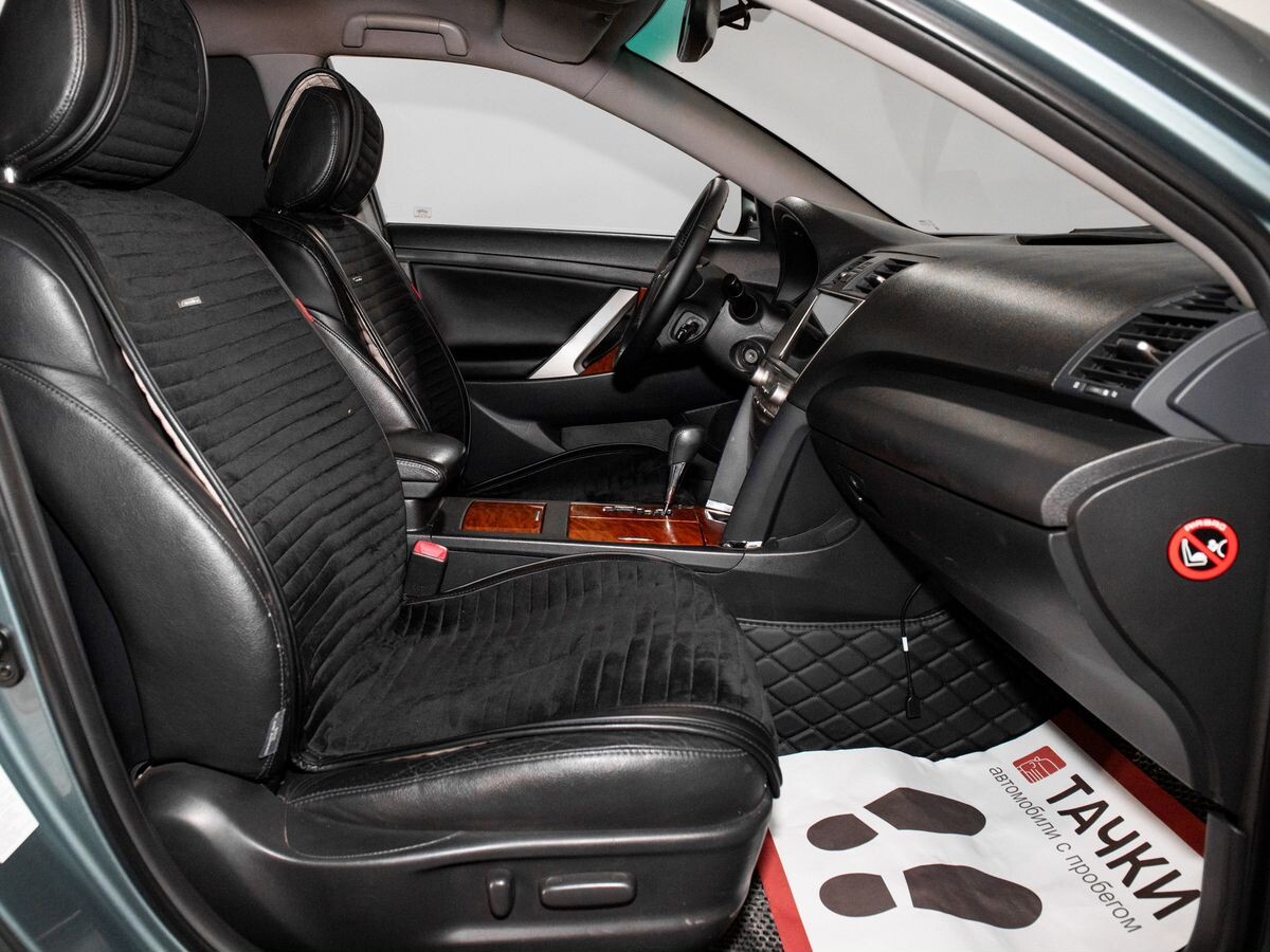 Toyota Camry 2008 - фото автомобиля