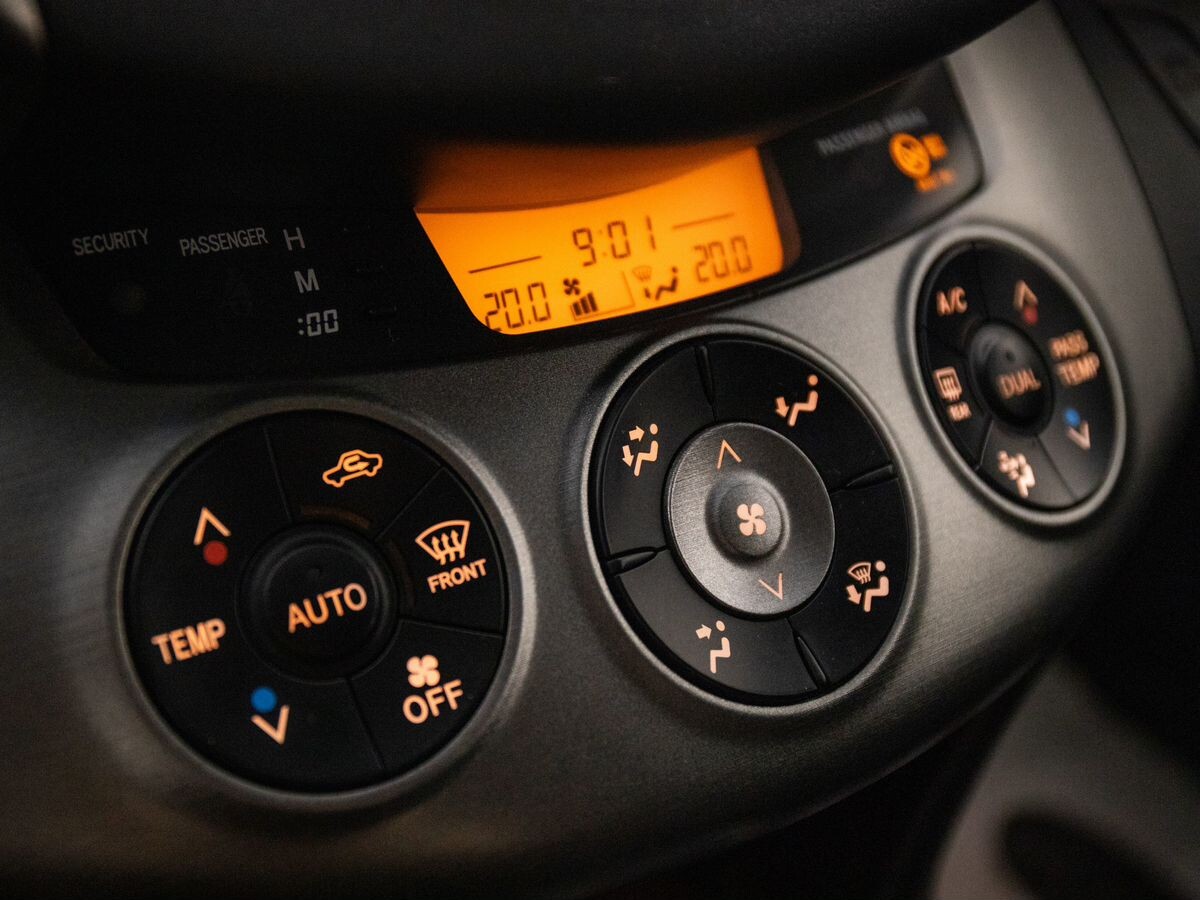 Toyota RAV4 2009 - фото автомобиля