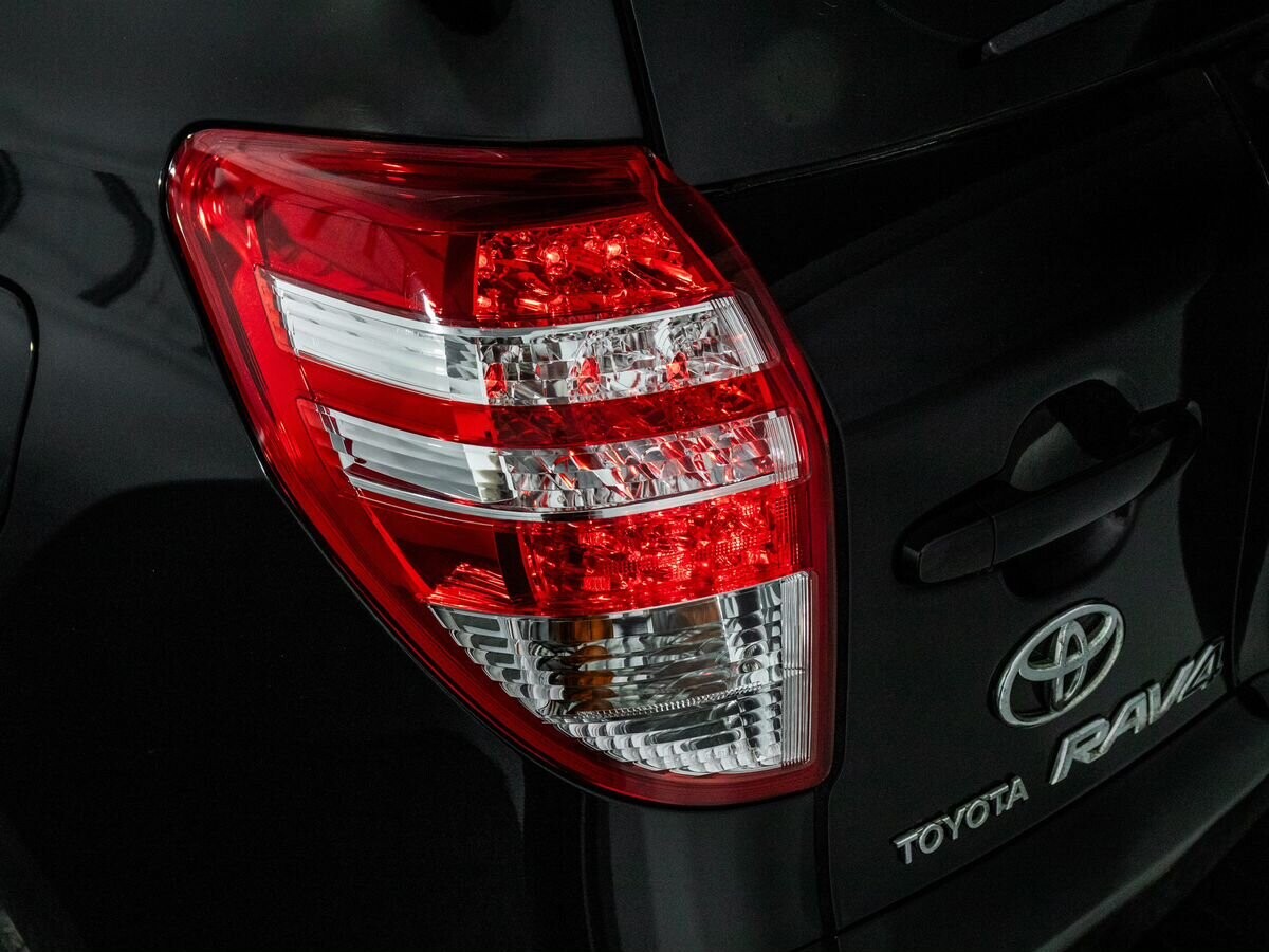 Toyota RAV4 2009 - фото автомобиля