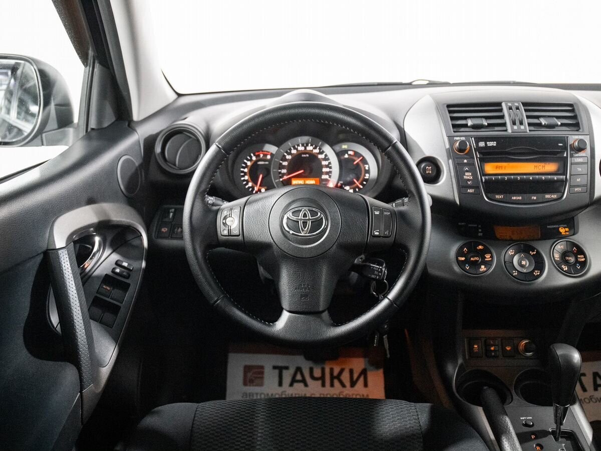 Toyota RAV4 2009 - фото автомобиля