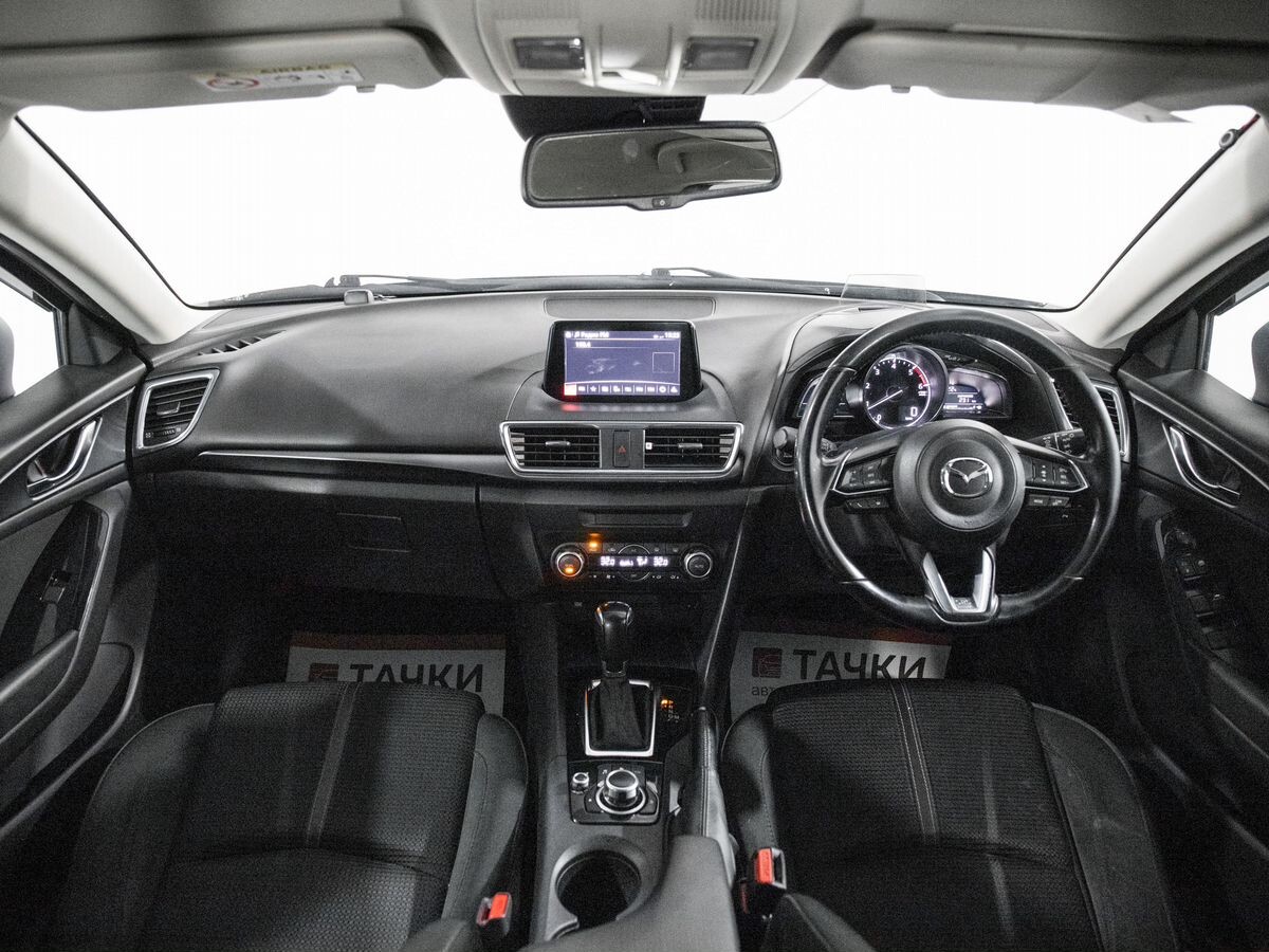 Mazda Axela 2017 - фото автомобиля