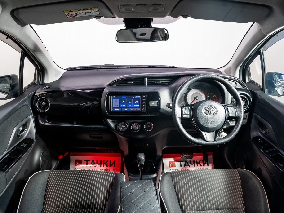 Toyota Vitz 2019 - фото автомобиля