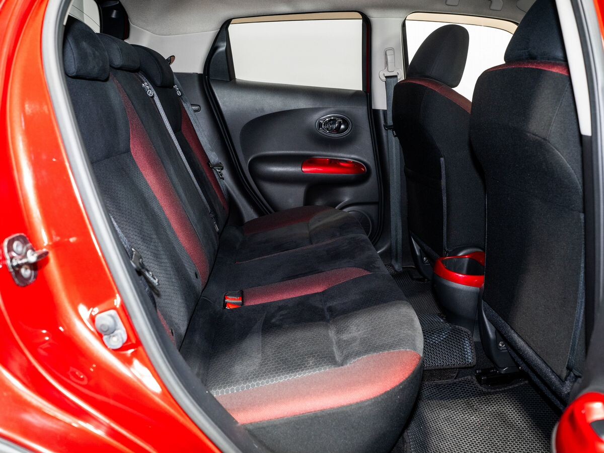 Nissan Juke 2012 - фото автомобиля