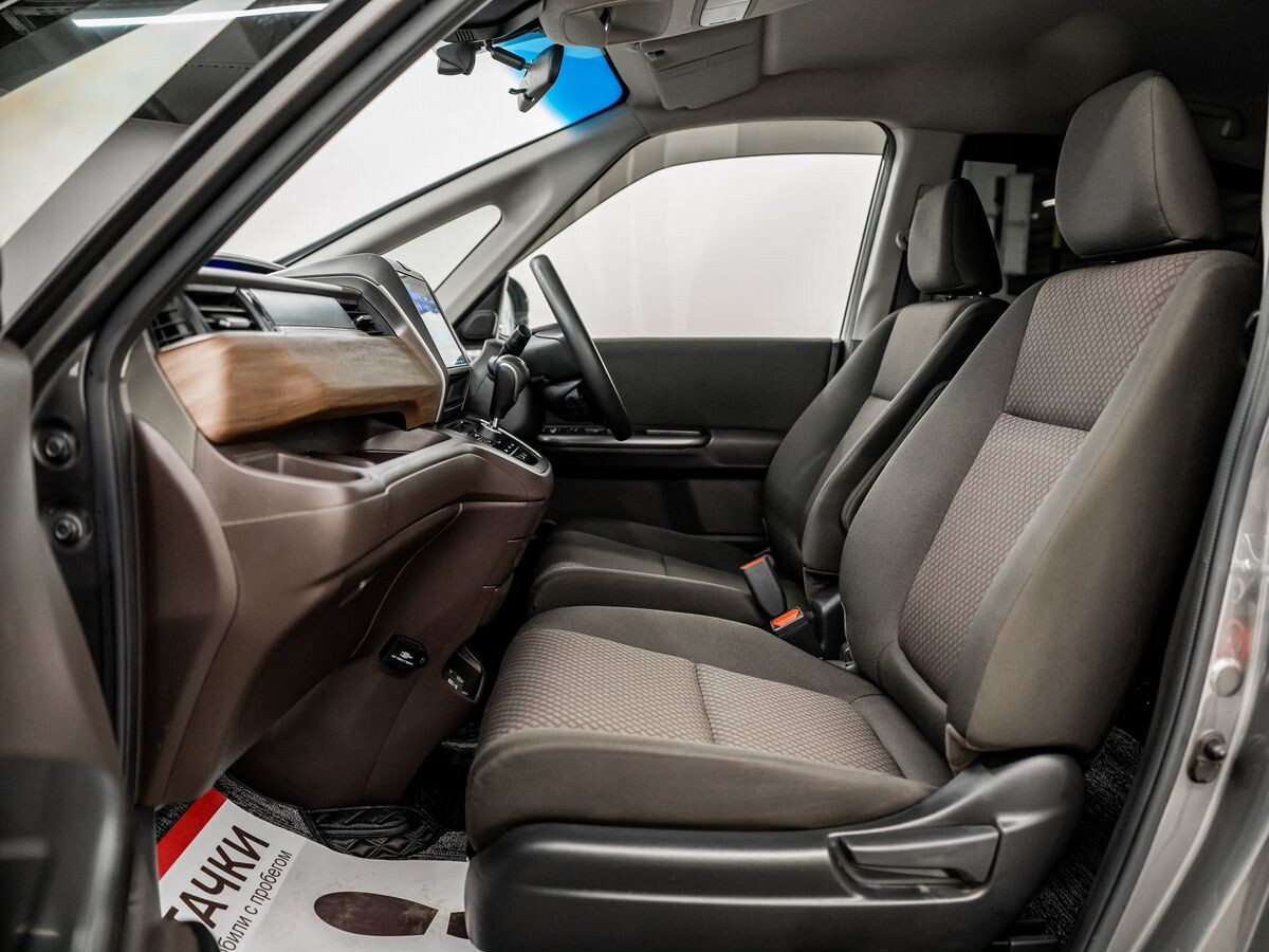 Honda Freed 2020 - фото автомобиля