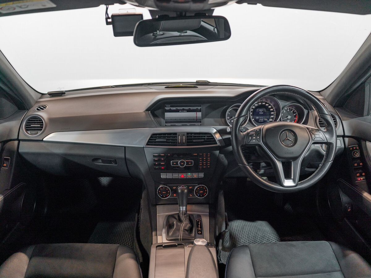 Mercedes-Benz C-Класс 2013 - фото автомобиля