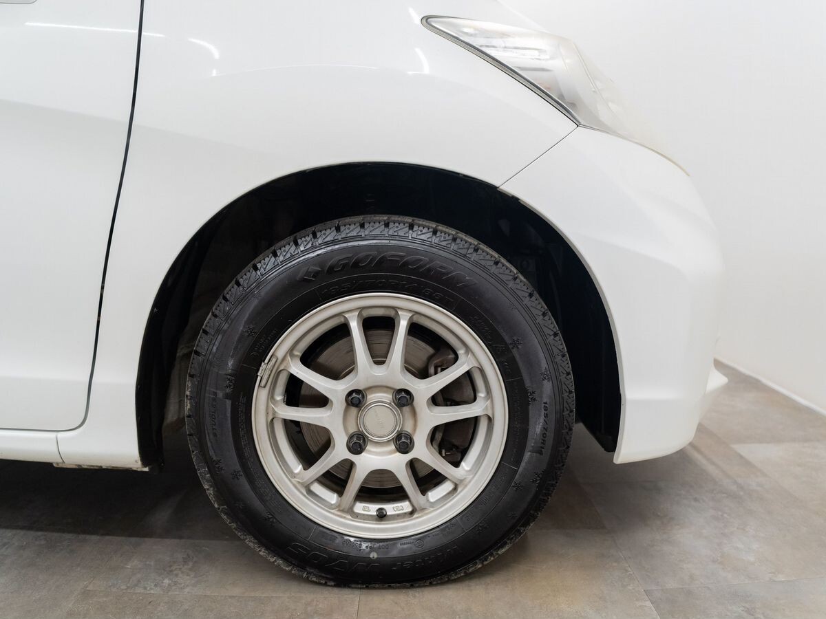 Honda Freed 2014 - фото автомобиля