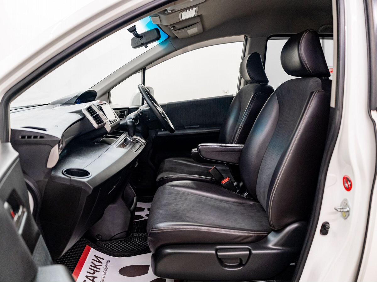 Honda Freed 2014 - фото автомобиля