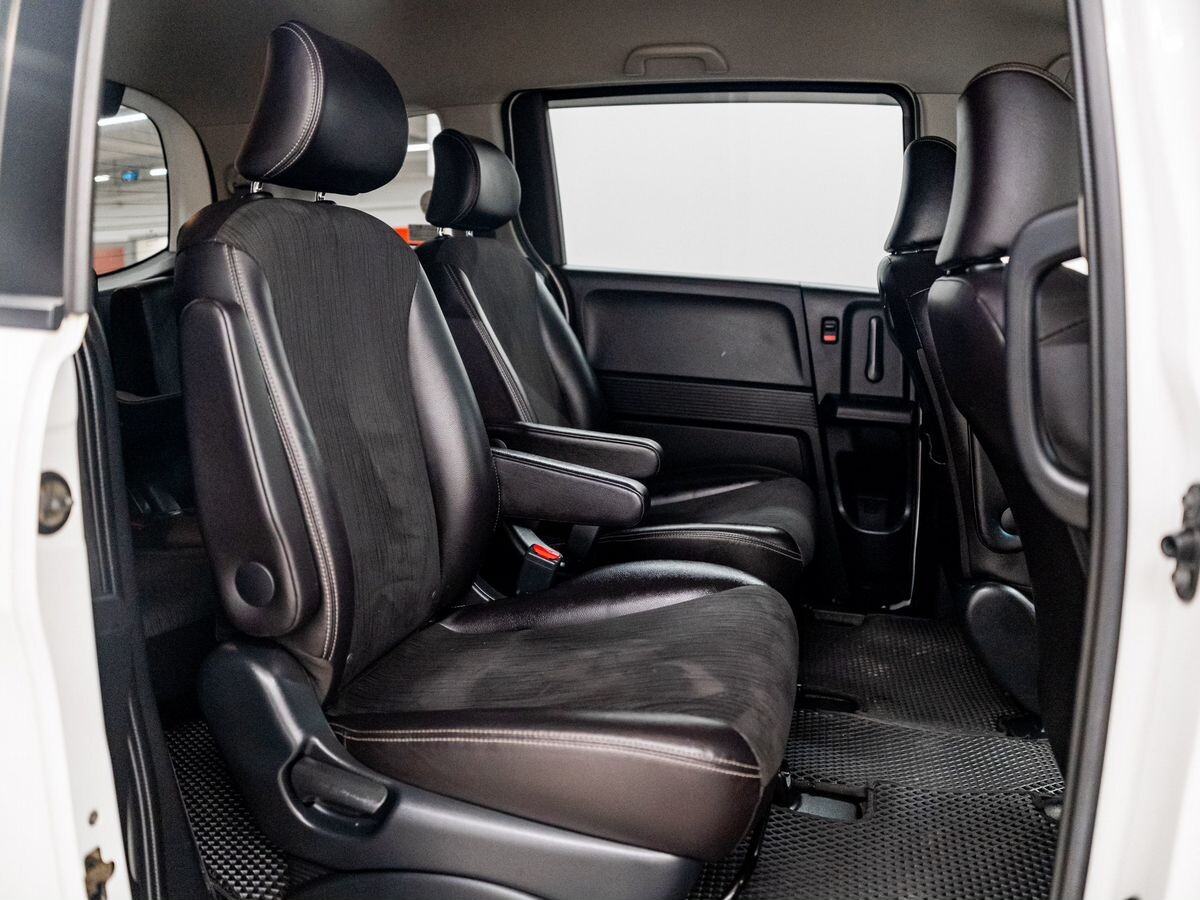 Honda Freed 2014 - фото автомобиля