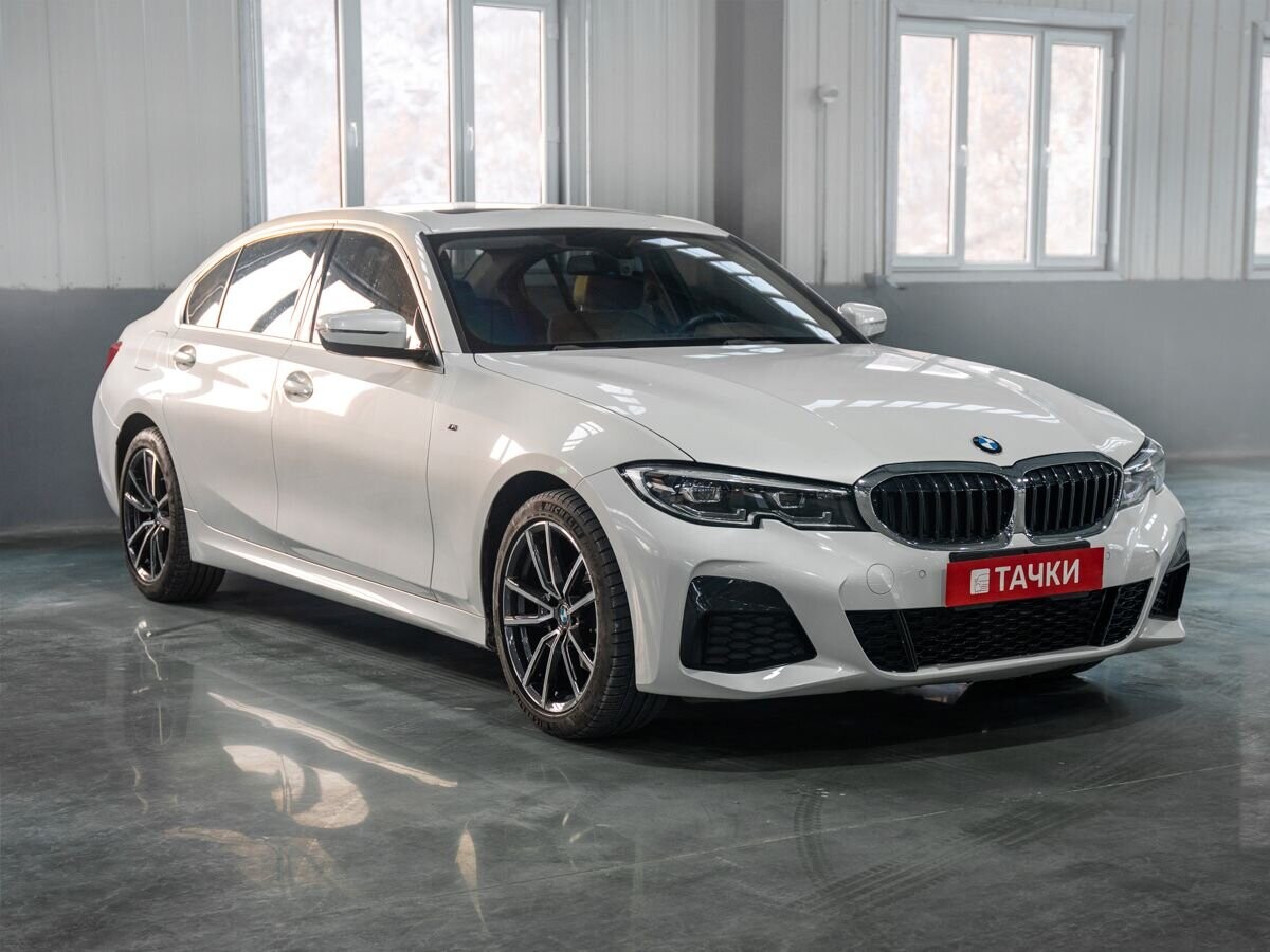 BMW 3 серии 2022 - фото автомобиля