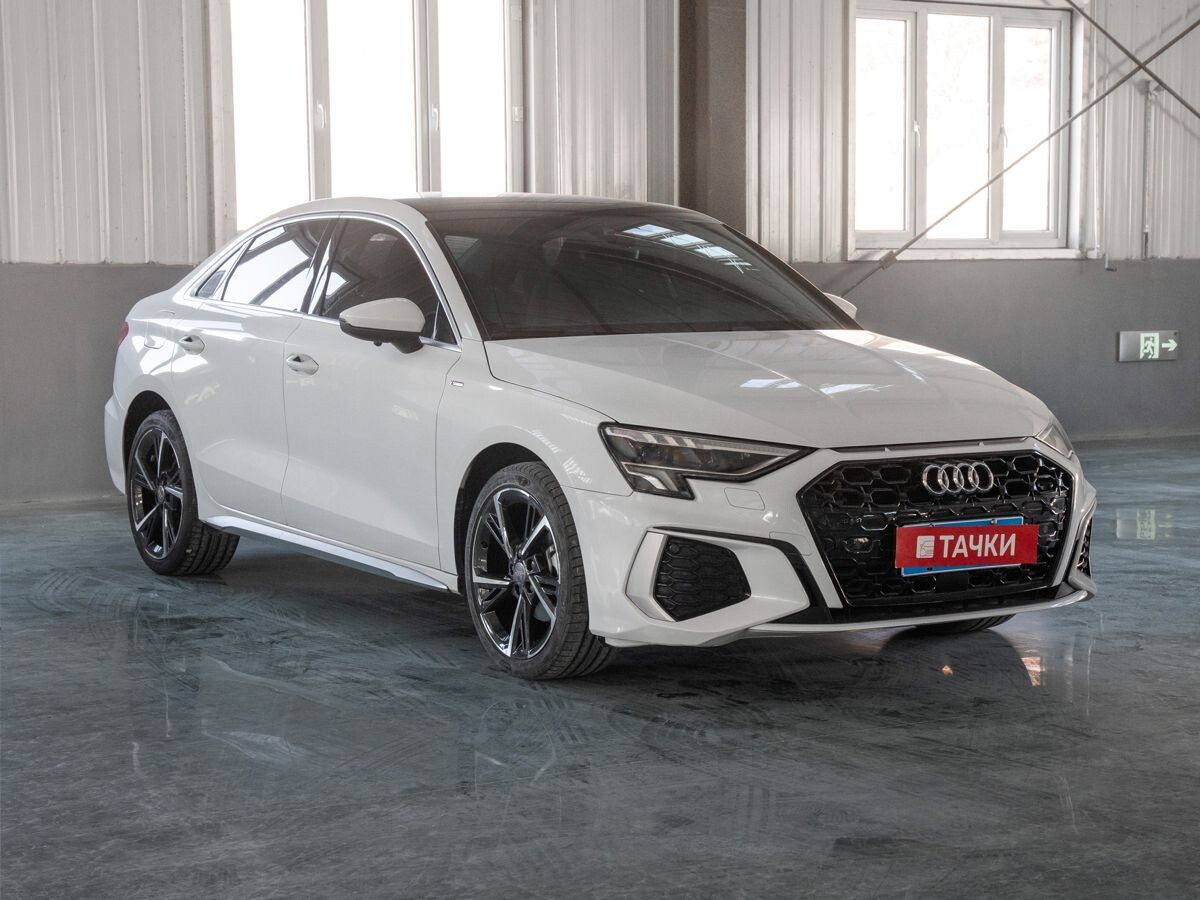 Audi A3 2021 - фото автомобиля