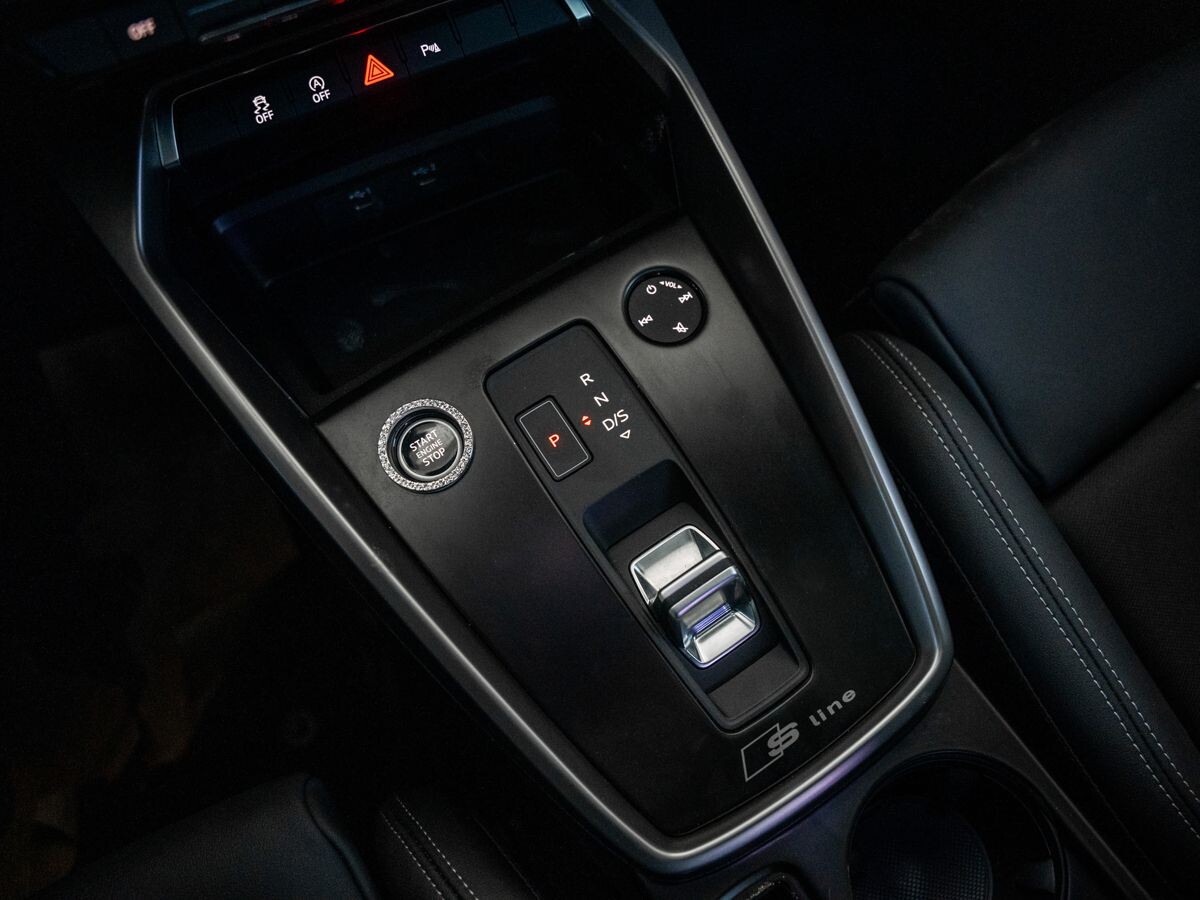 Audi A3 2021 - фото автомобиля