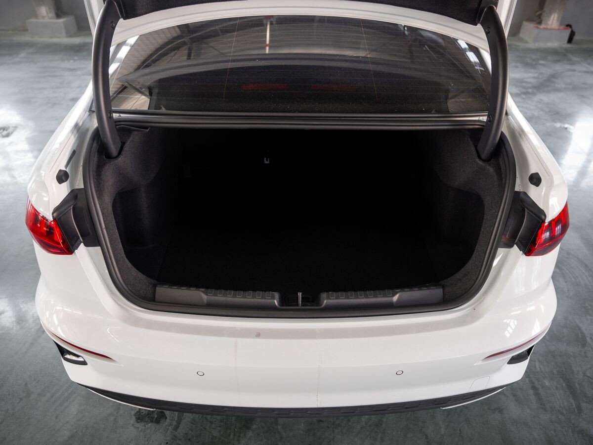 Audi A3 2021 - фото автомобиля