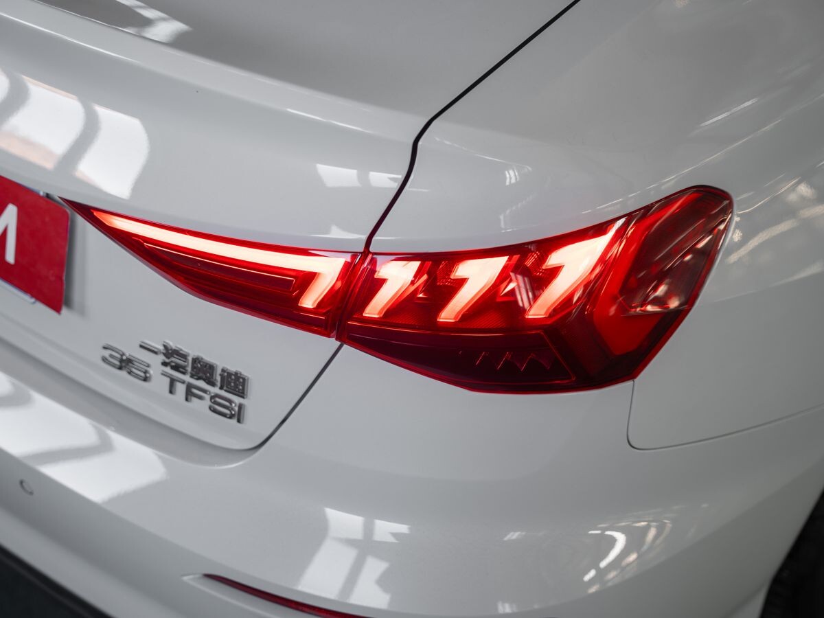 Audi A3 2021 - фото автомобиля