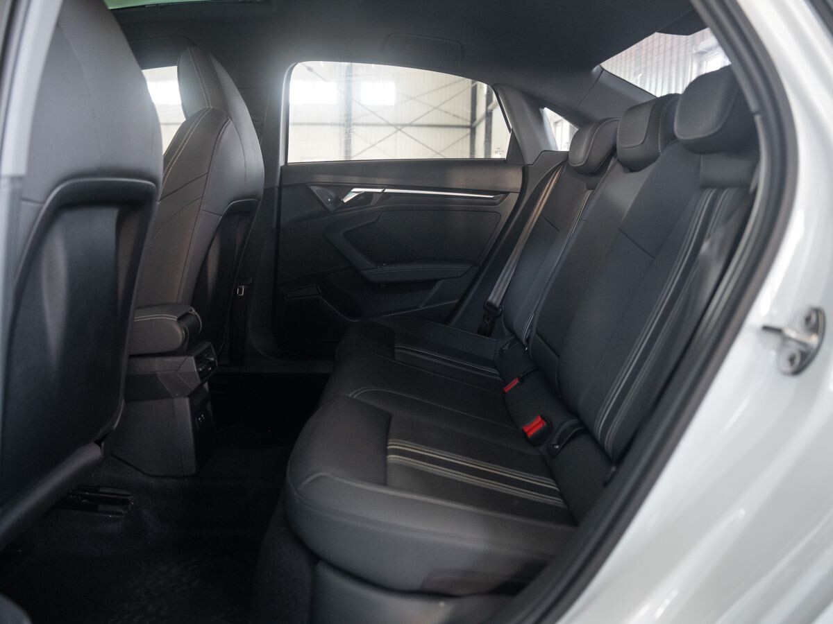 Audi A3 2021 - фото автомобиля