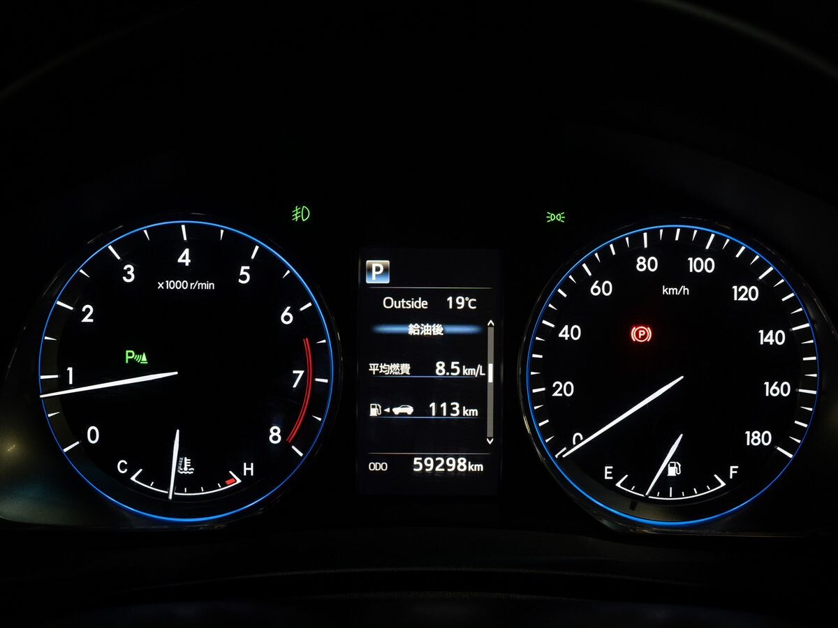 Toyota Harrier 2019 - фото автомобиля