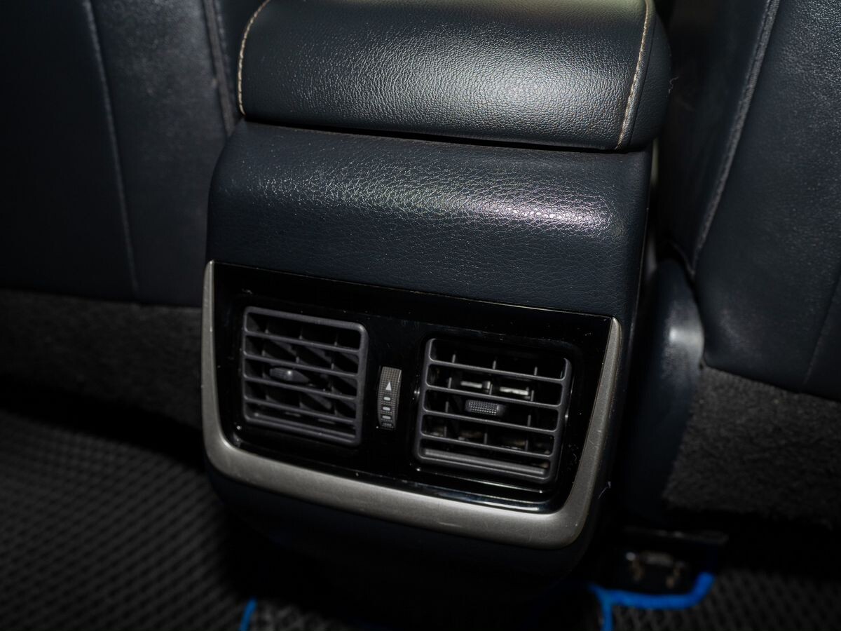 Toyota Harrier 2019 - фото автомобиля