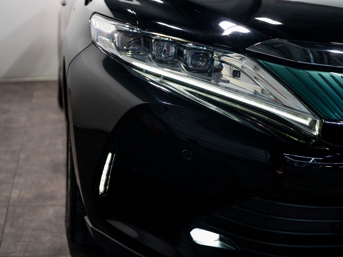 Toyota Harrier 2019 - фото автомобиля