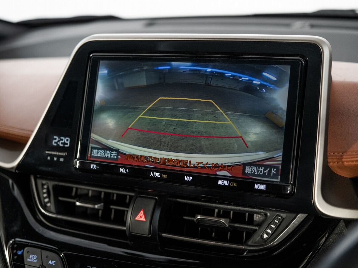 Toyota C-HR 2019 - фото автомобиля