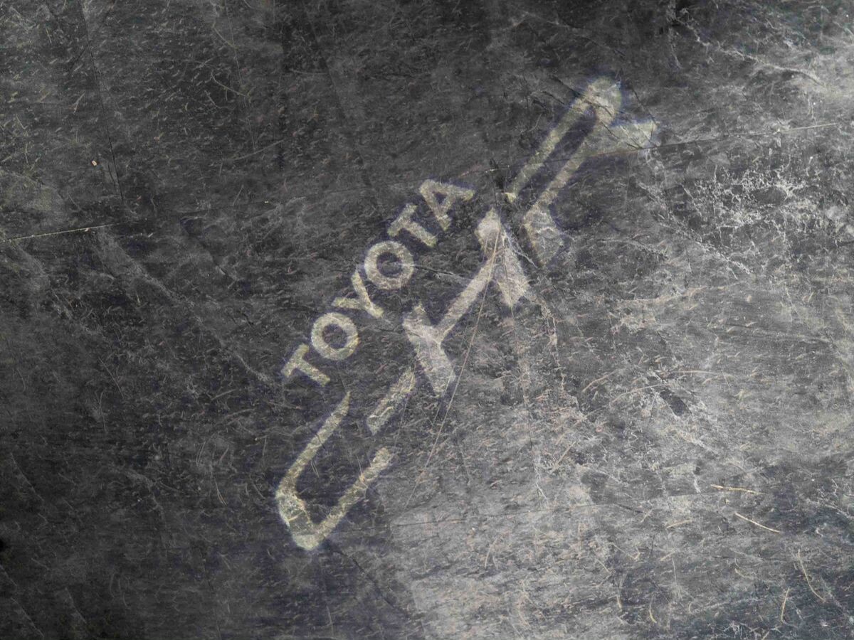 Toyota C-HR 2019 - фото автомобиля