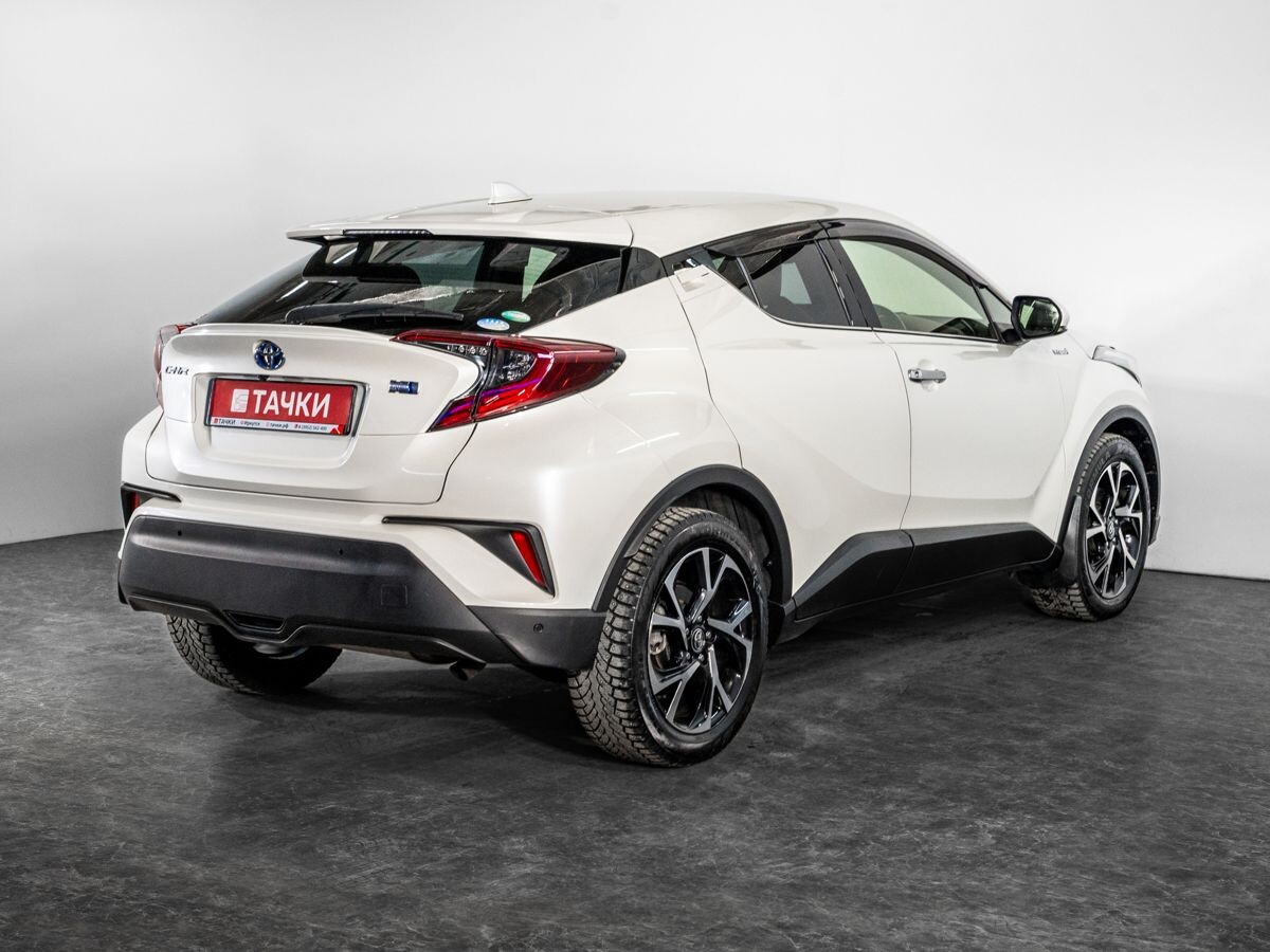 Toyota C-HR 2019 - фото автомобиля