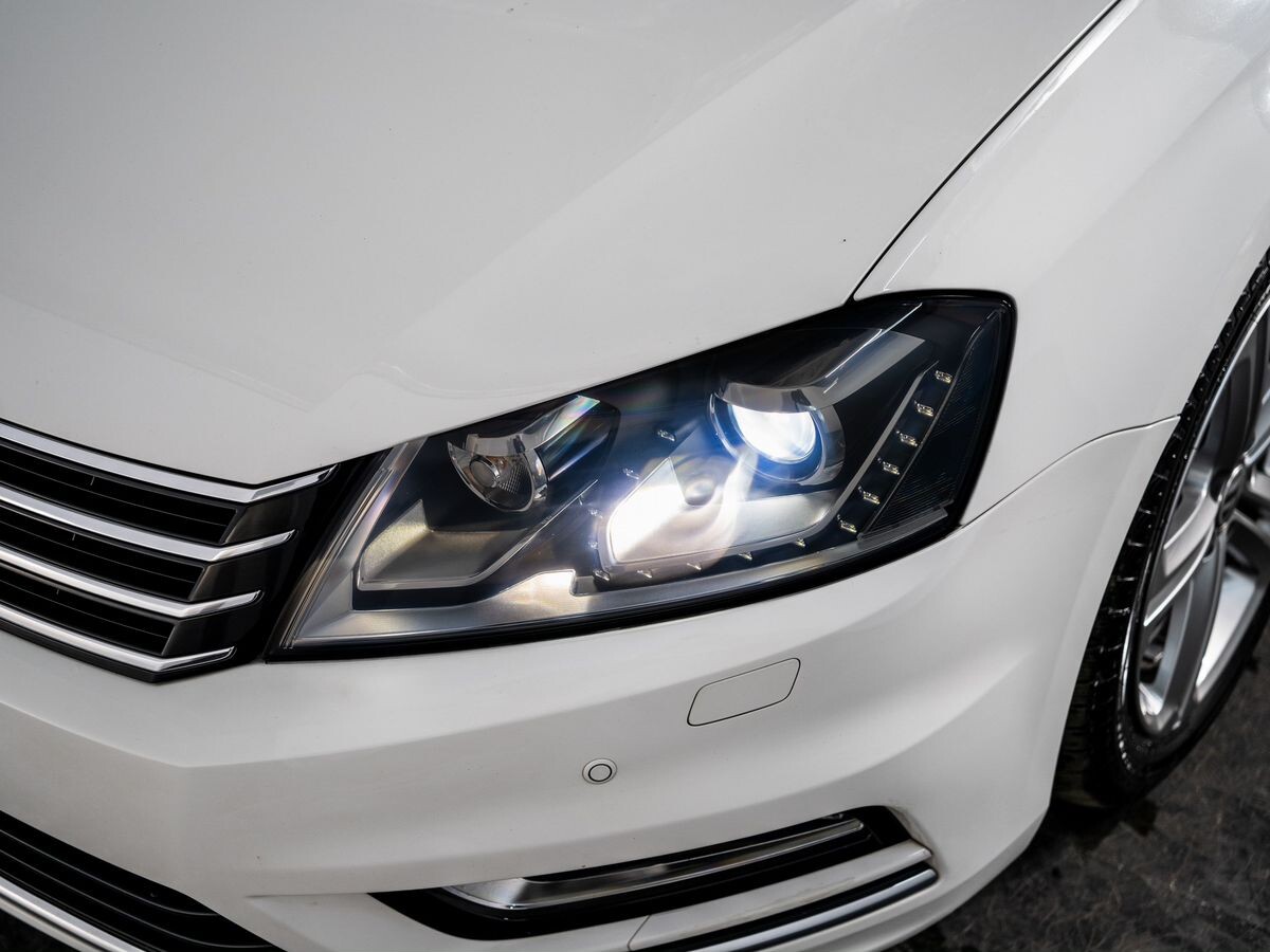 Volkswagen Passat 2014 - фото автомобиля